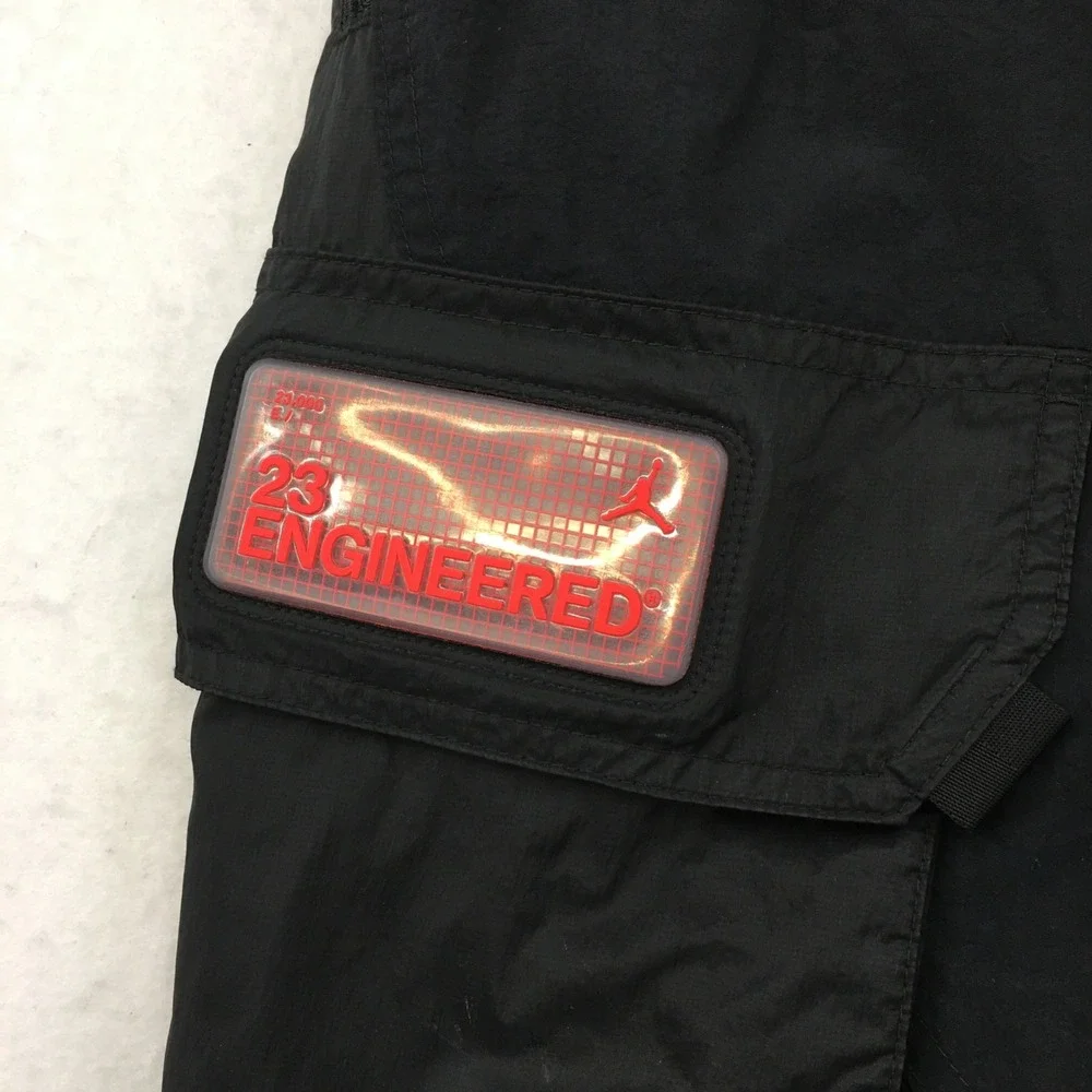Jordan 23 Engineered Mens Black Nylon Cargo Pants Standard Fit Size M CK9167-010